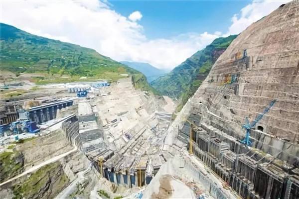 最新建水电站，引领绿色能源新时代的标志性里程碑