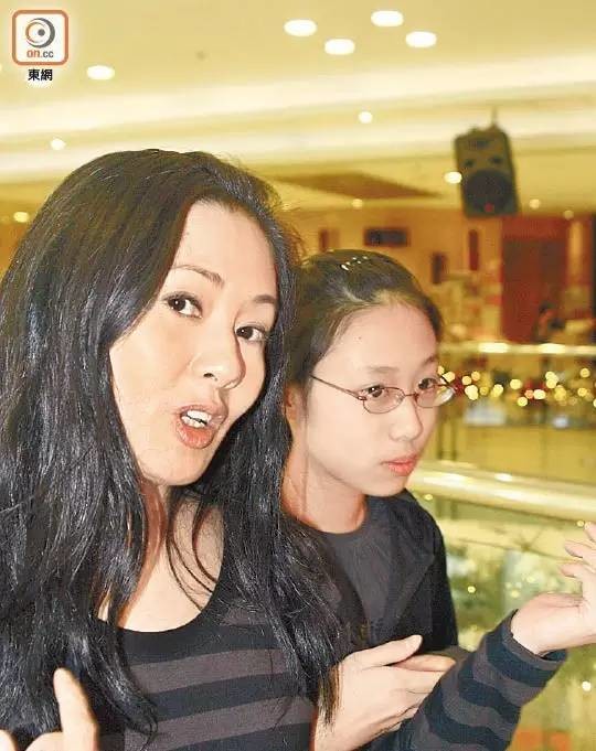 香港最新艳星与小巷魅力小店，隐秘瑰宝的探寻之旅