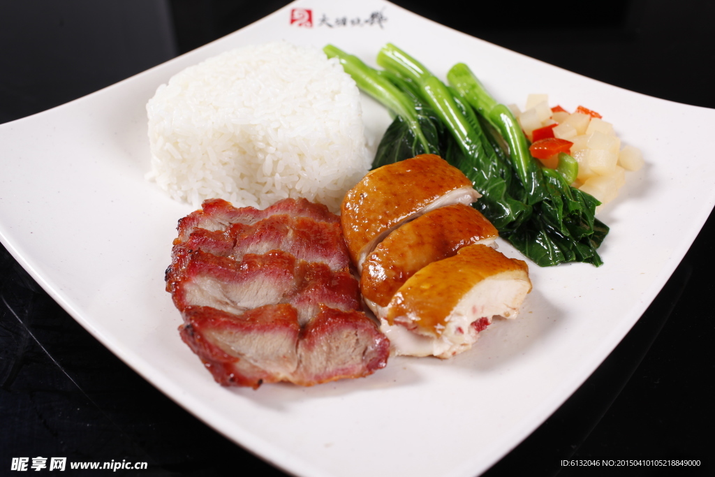 华辉最新叉烧饭，小巷美食秘境的探索