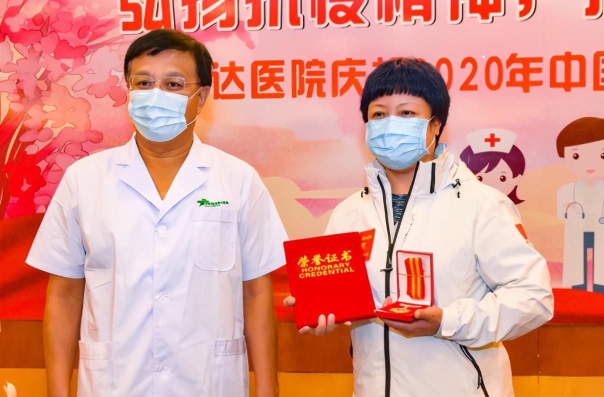 新加坡疫情最新动态，巷弄深处的抗疫故事与美食探索
