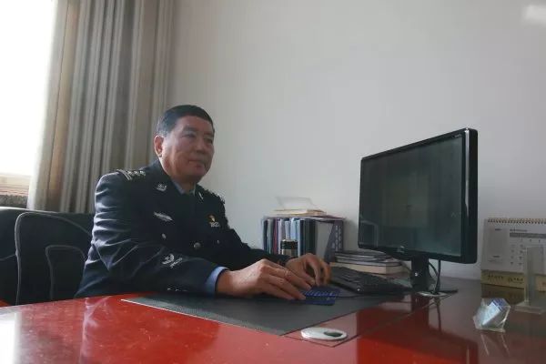李少军最新动态，日常趣事与温情纽带揭秘