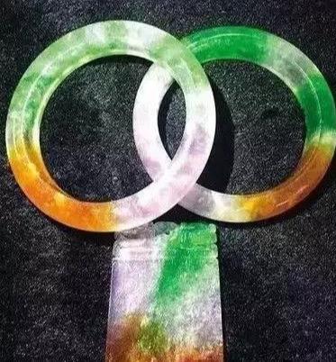 多元因素下的价值波动，翡翠价格行情解析