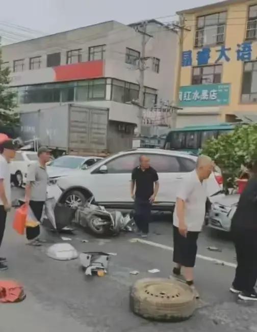 大连车祸最新消息,大连车祸最新消息，科技重塑现实，智能护航安全之旅