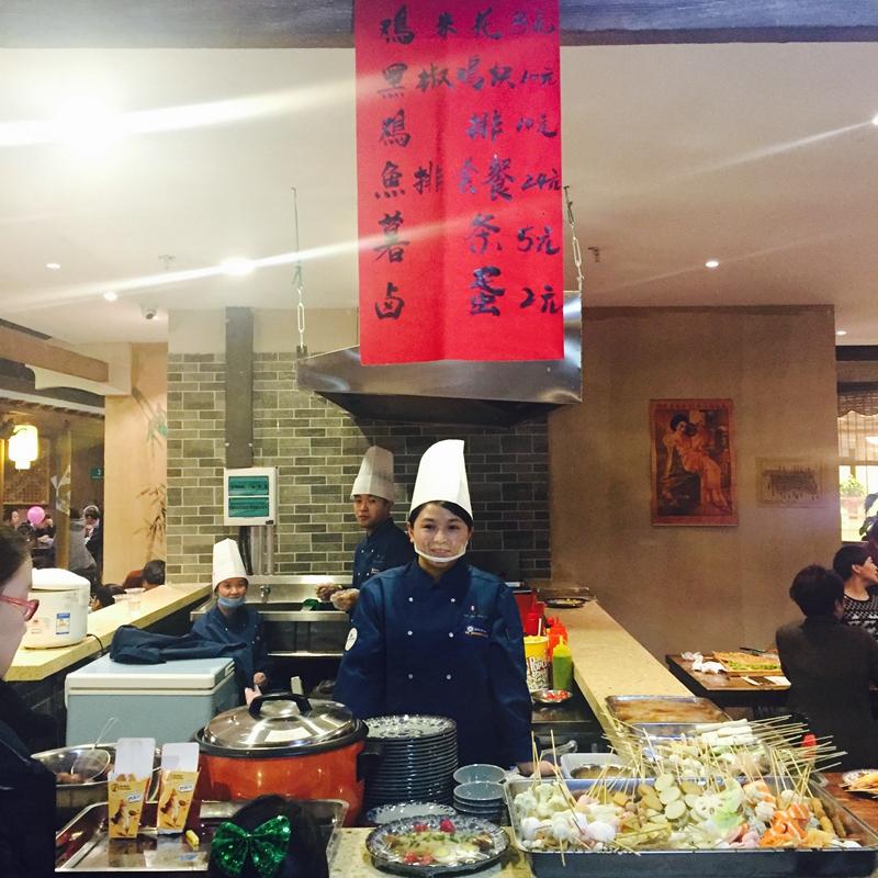 银川小巷深处的特色小店惊艳亮相，最新新闻速递