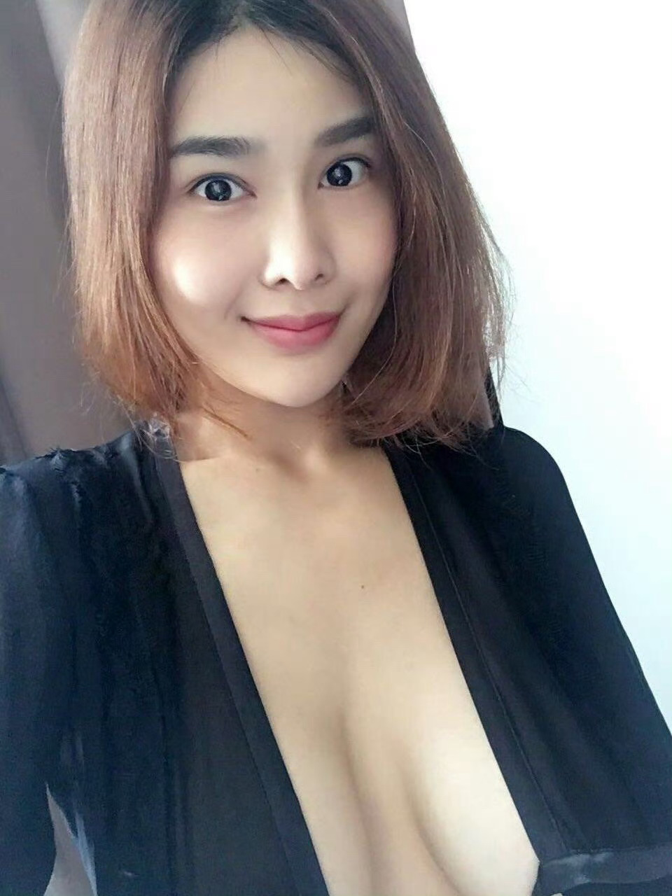 闫盼盼最新发现，小巷中的隐藏美食天堂