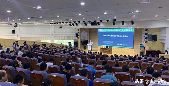 最新节能车型，小巷中的绿色探索之旅